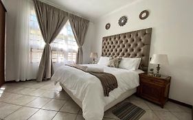 Siena Sun Luxury Suites 3